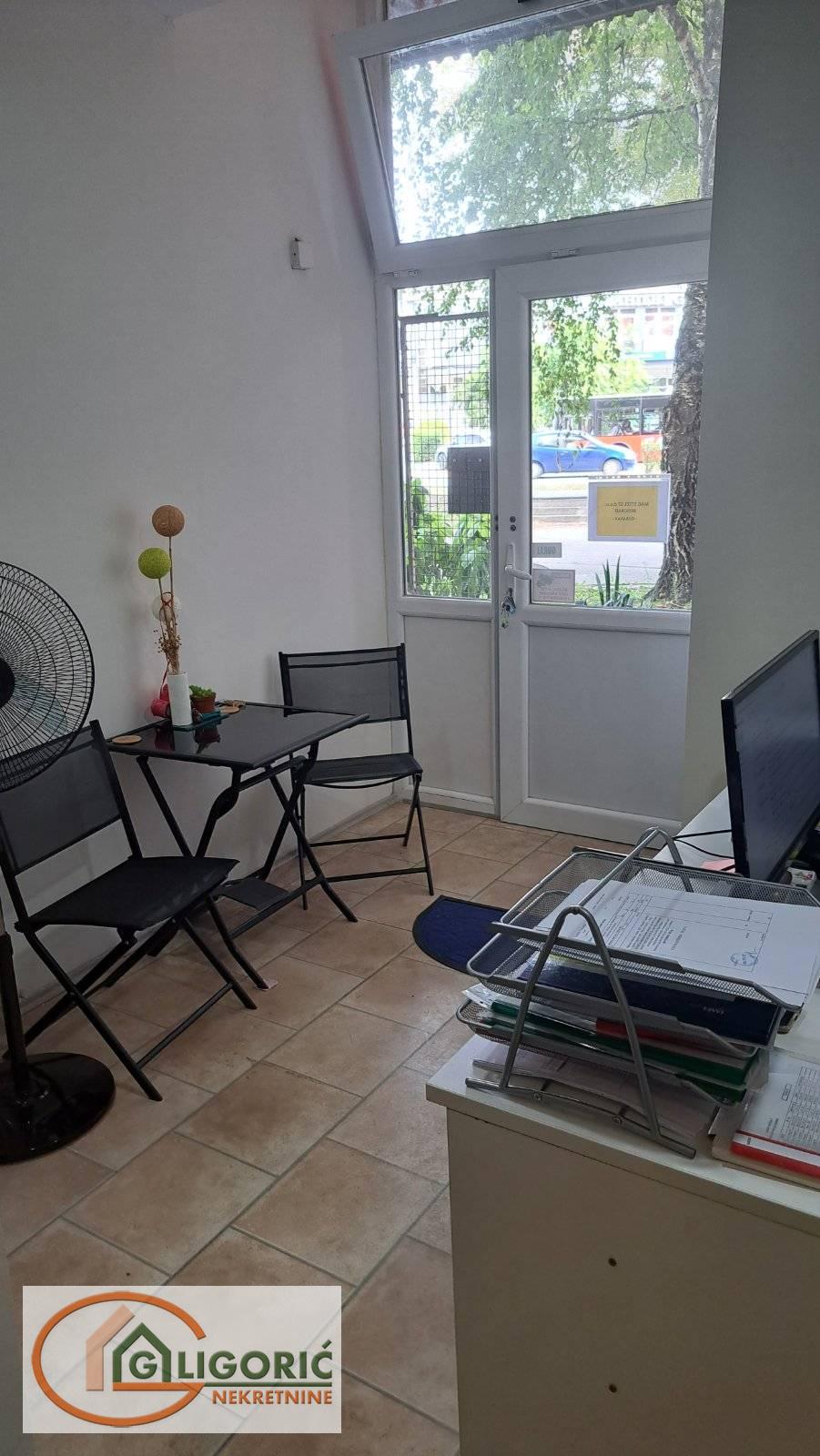 Novi Beograd, Fontana - Pariske komune - Slika 2