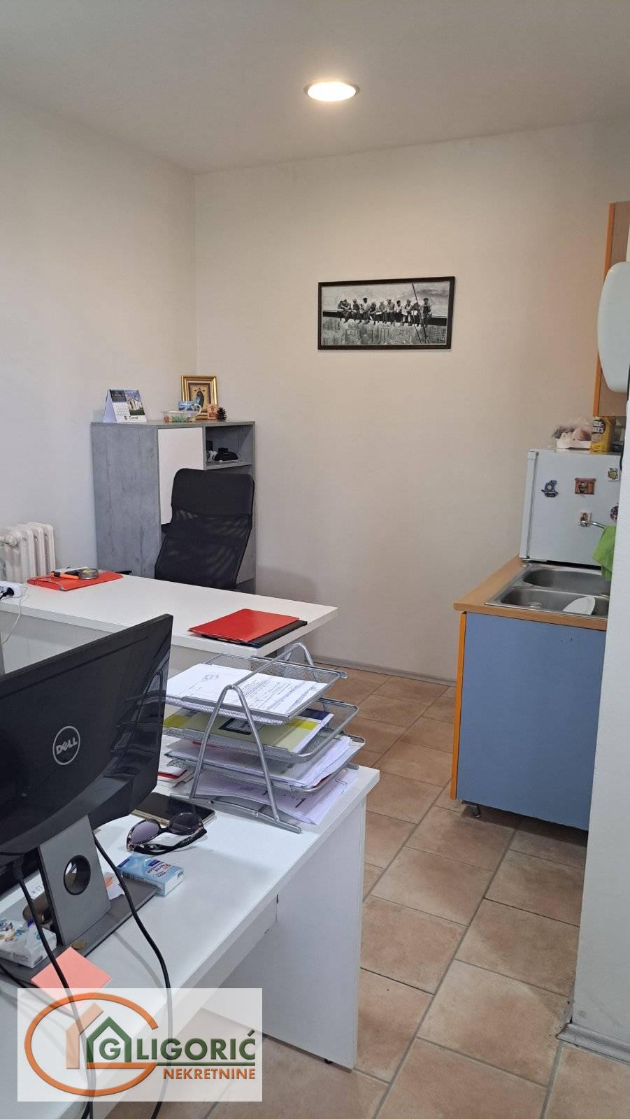 Novi Beograd, Fontana - Pariske komune - Slika 3
