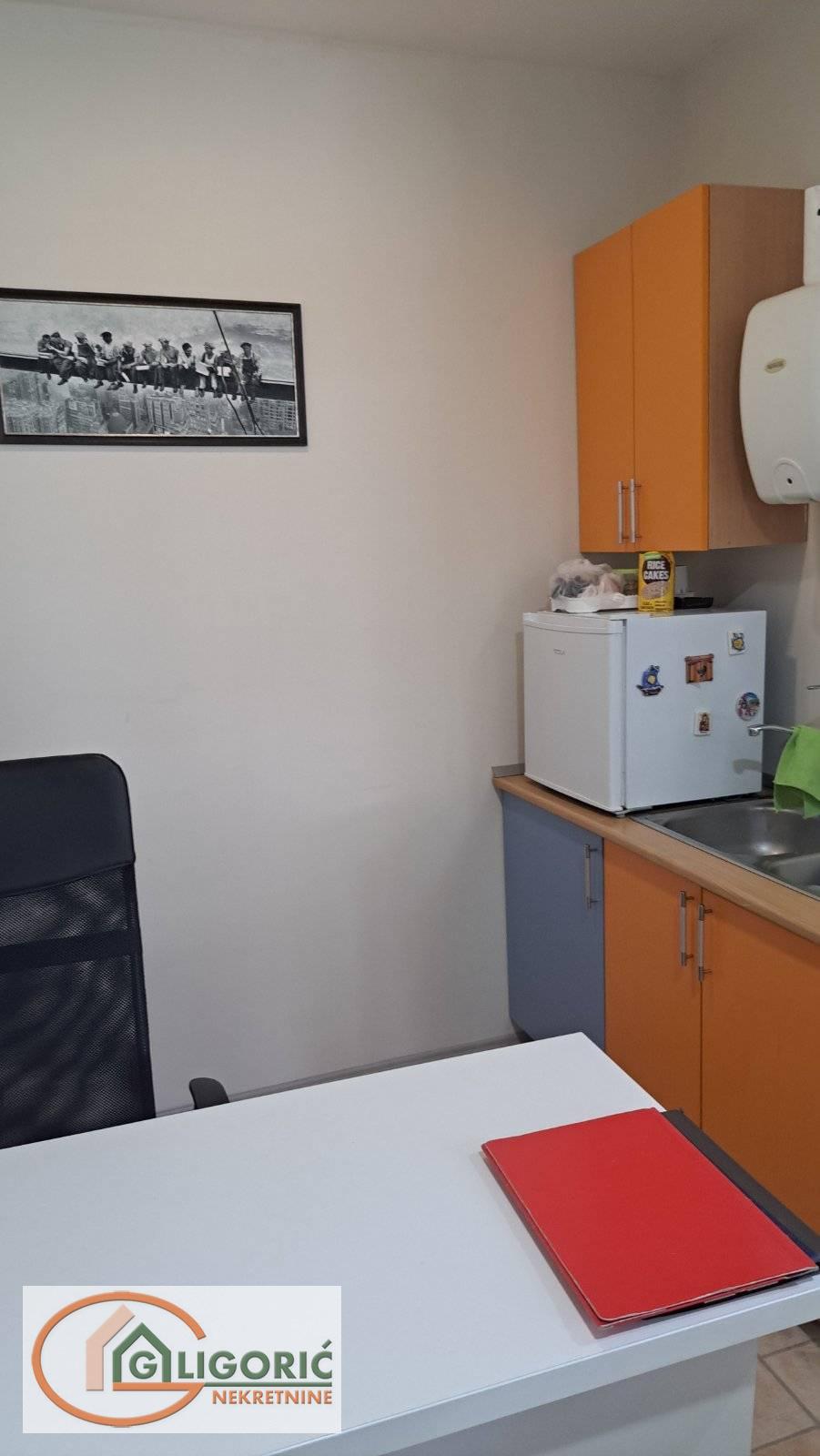 Novi Beograd, Fontana - Pariske komune - Slika 6