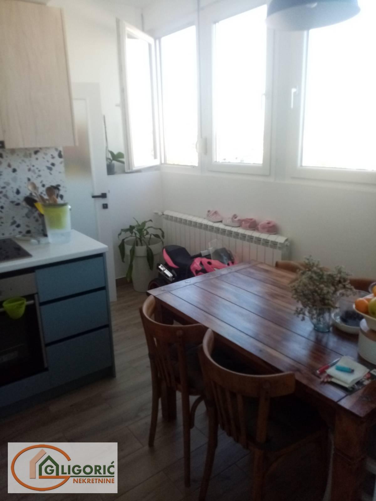Novi Beograd, Hotel YU - Aleksinačkih Rudara - Slika 4